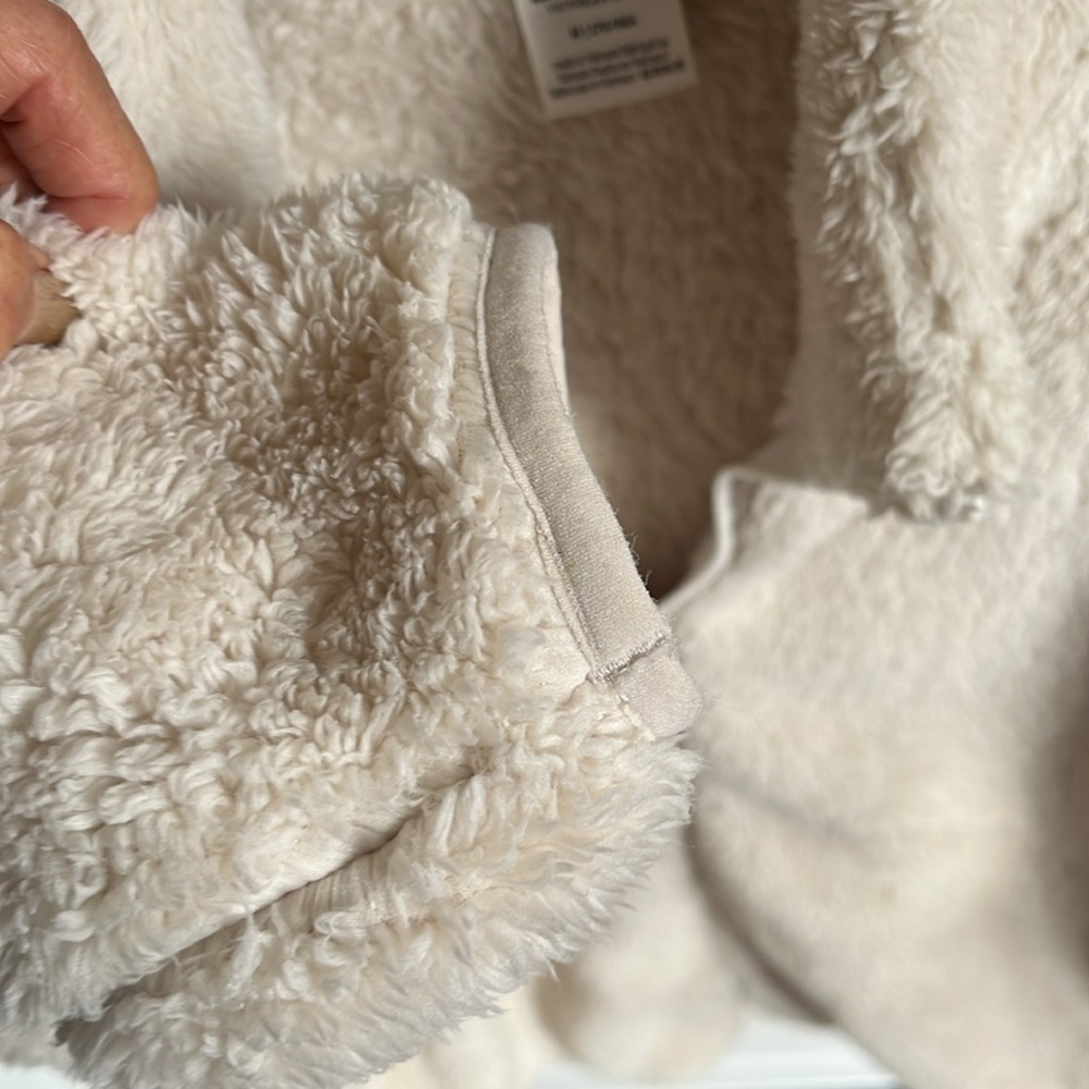 Pink Victoria Secret Sherpa - Picture 3 of 5